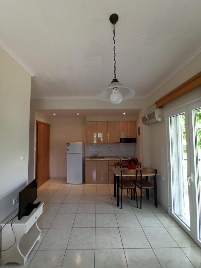 Appartement Dionysos à Asprovalta Extérieur photo