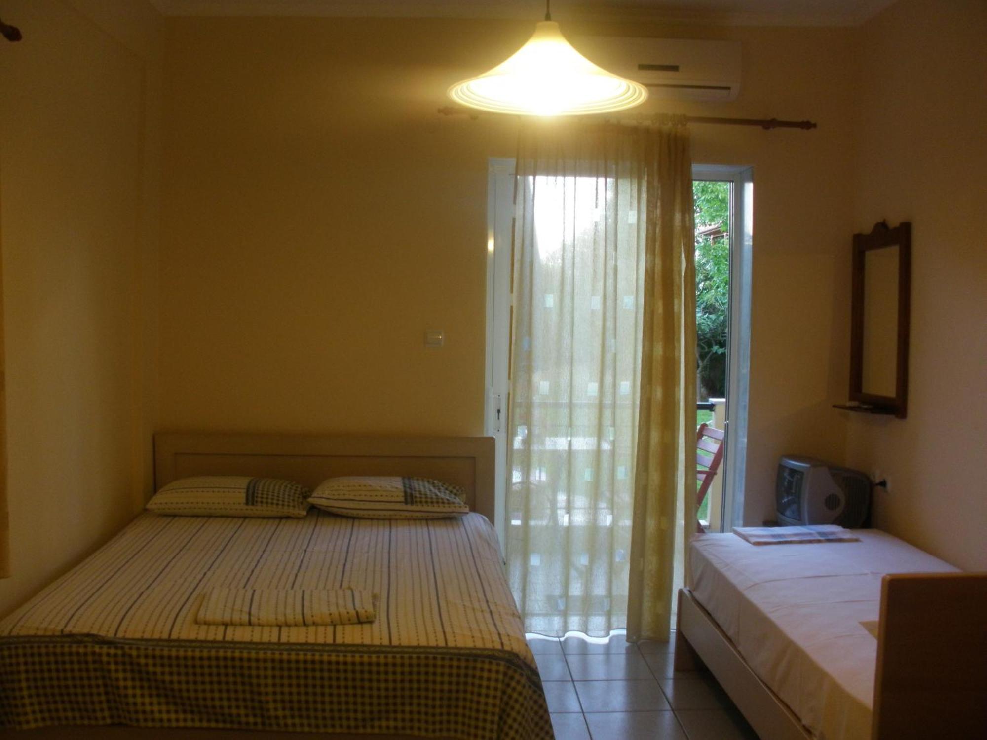 Appartement Dionysos à Asprovalta Extérieur photo